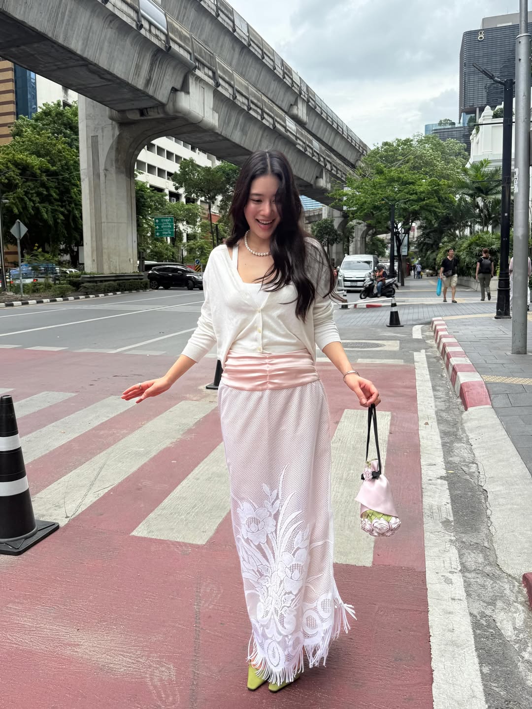 เบลล์ - เขมิศรา พลเดช