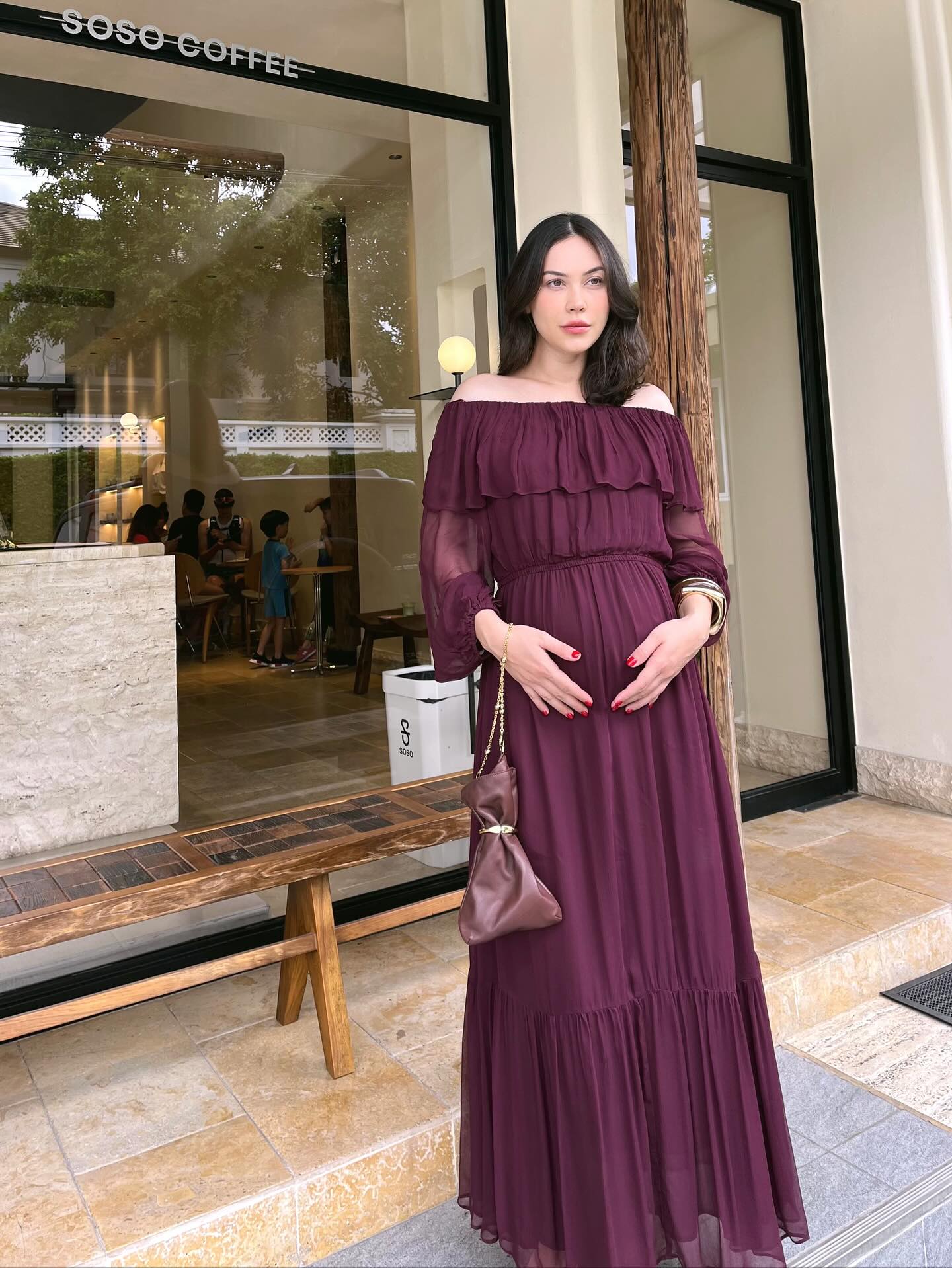 แมท - ภีรนีย์ คงไทย