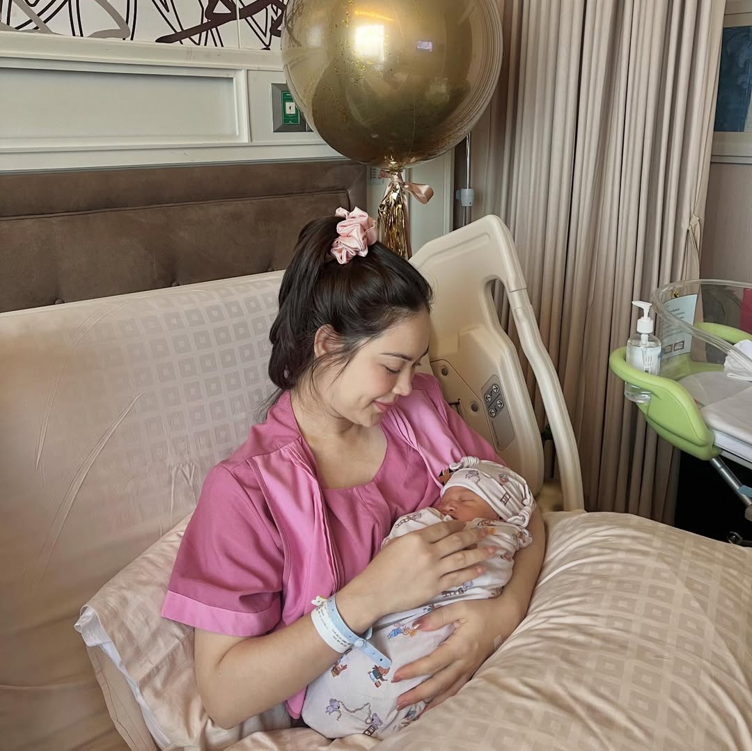 แมท - ภีรนีย์ คงไทย