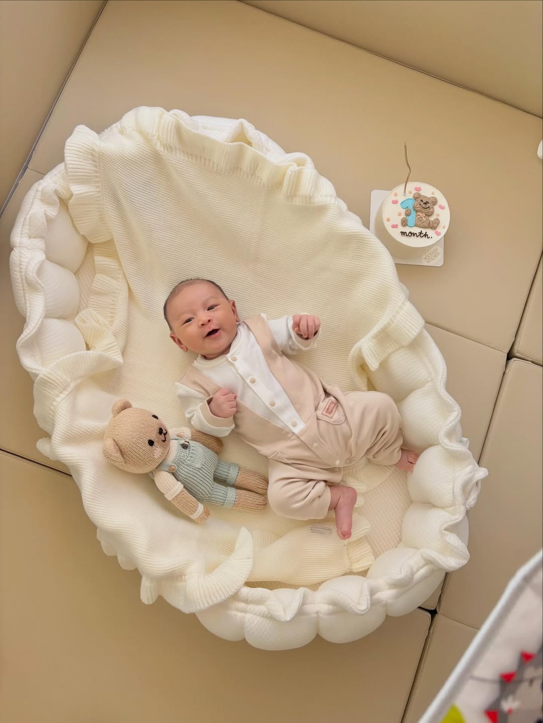 แมท - ภีรนีย์ คงไทย