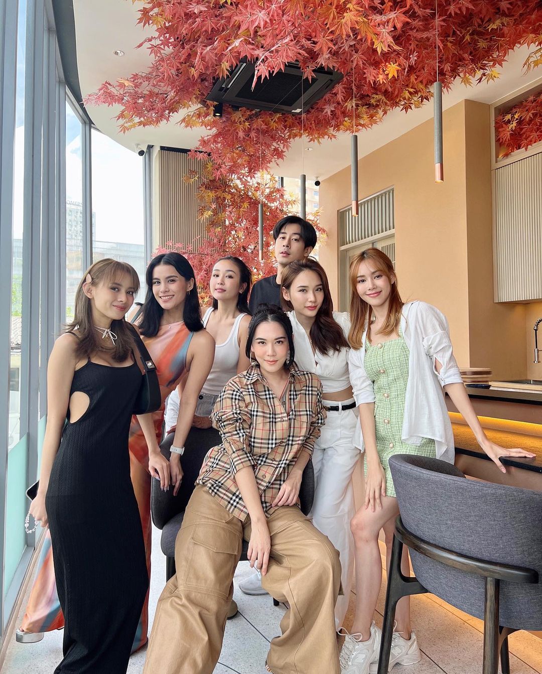 เมย์ เฟื่องอารมย์