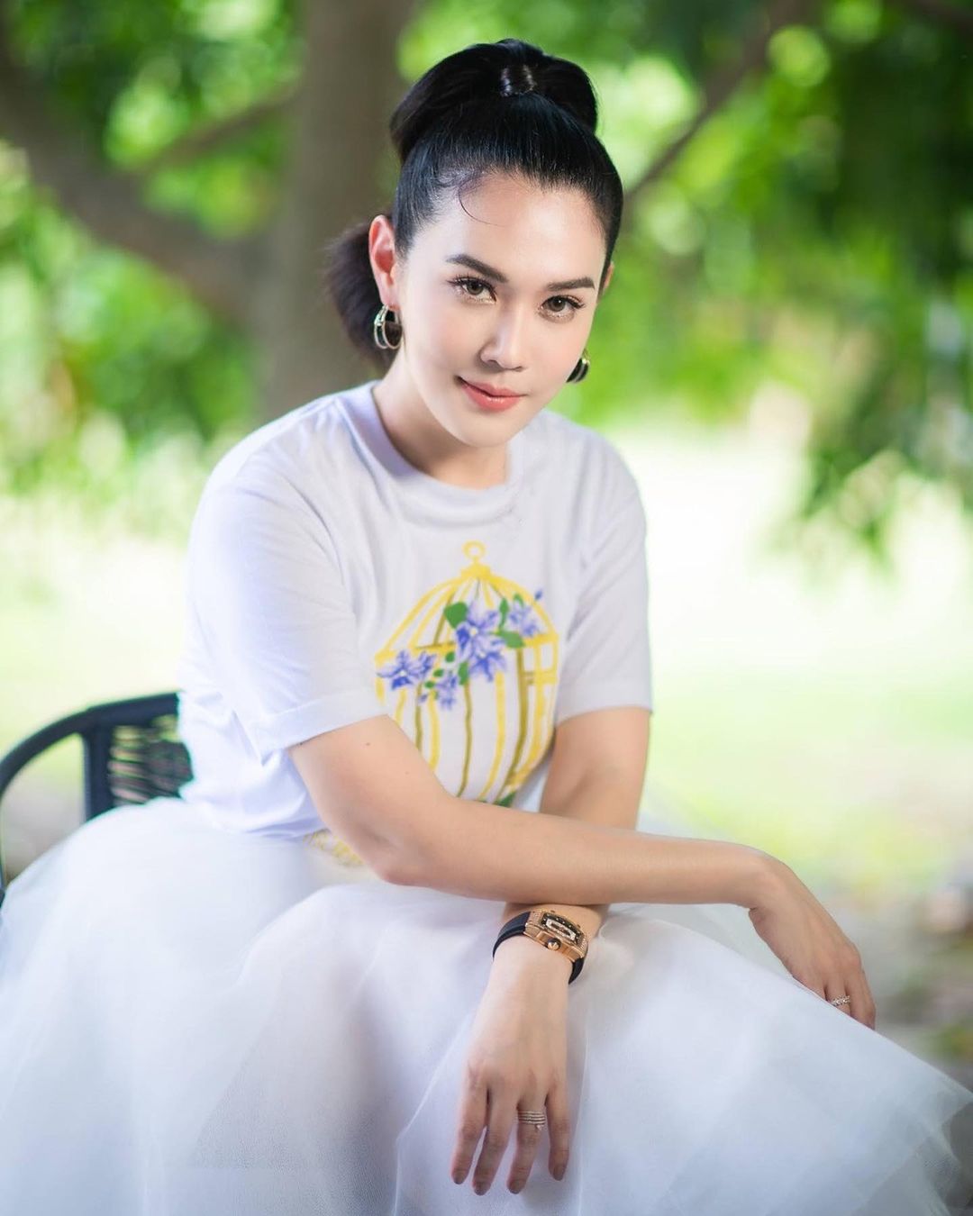 เมย์ เฟื่องอารมย์