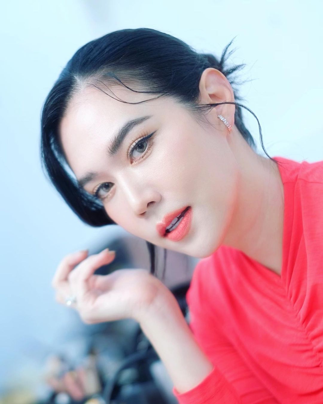 เมย์ เฟื่องอารมย์