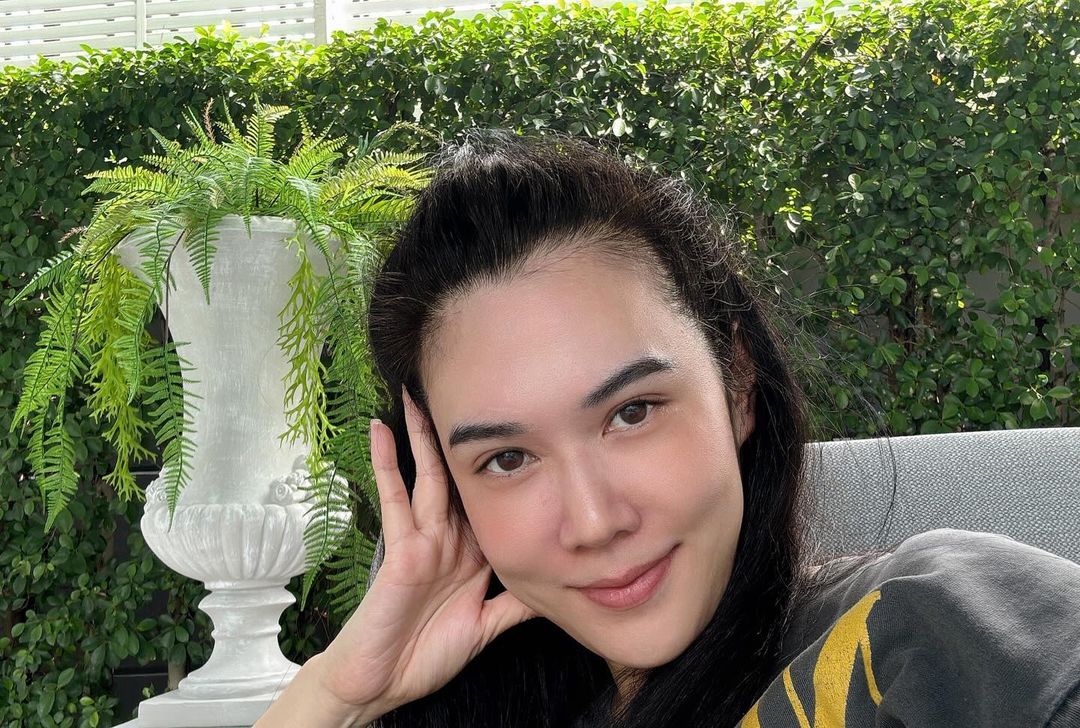 เมย์ เฟื่องอารมย์