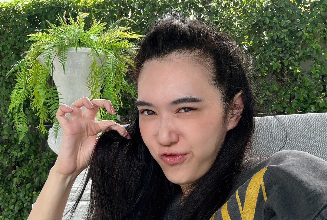 เมย์ เฟื่องอารมย์
