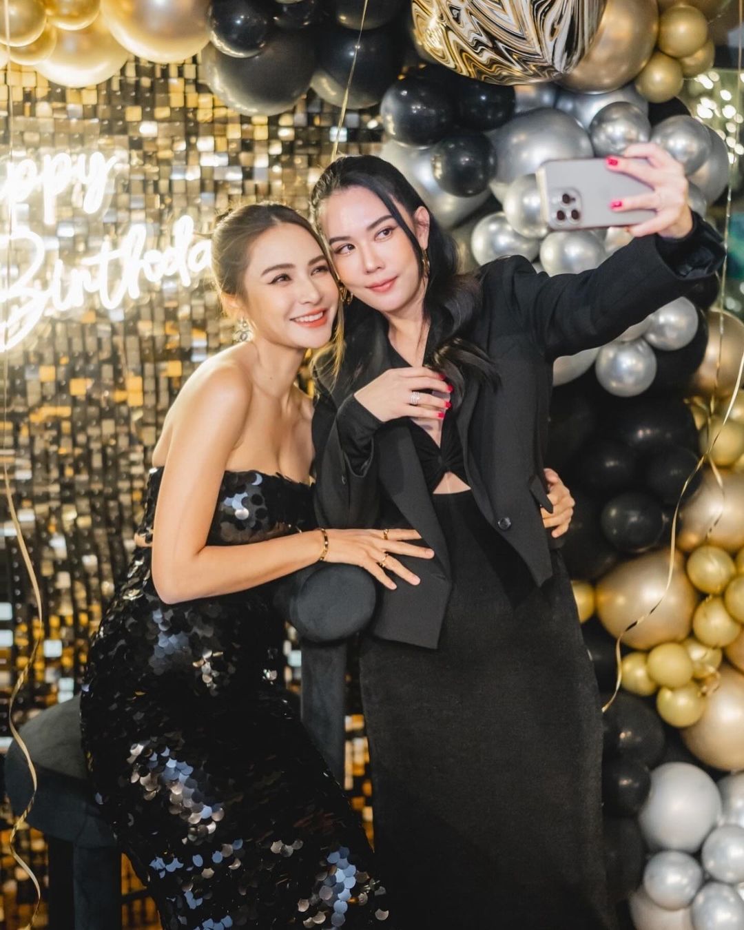 เมย์ เฟื่องอารมย์