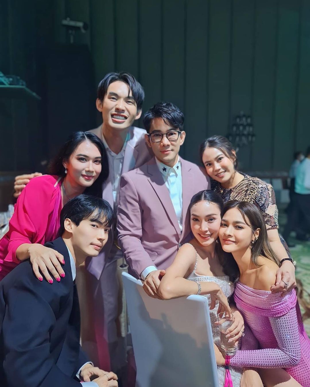 เมย์ เฟื่องอารมย์