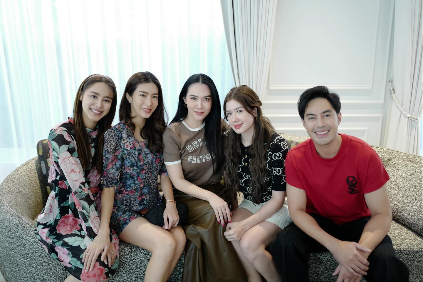 เมย์ เฟื่องอารมย์