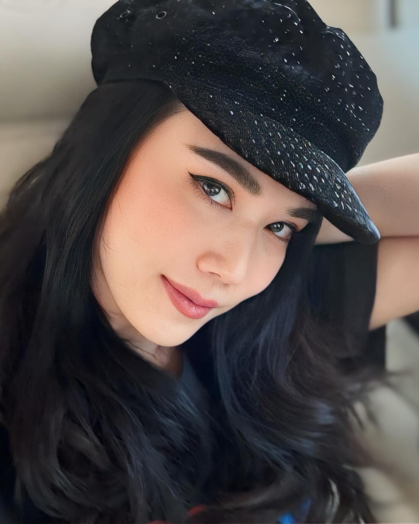เมย์ เฟื่องอารมย์