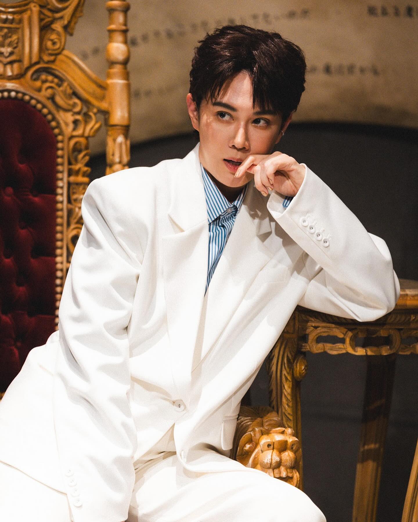 เมย์ เฟื่องอารมย์