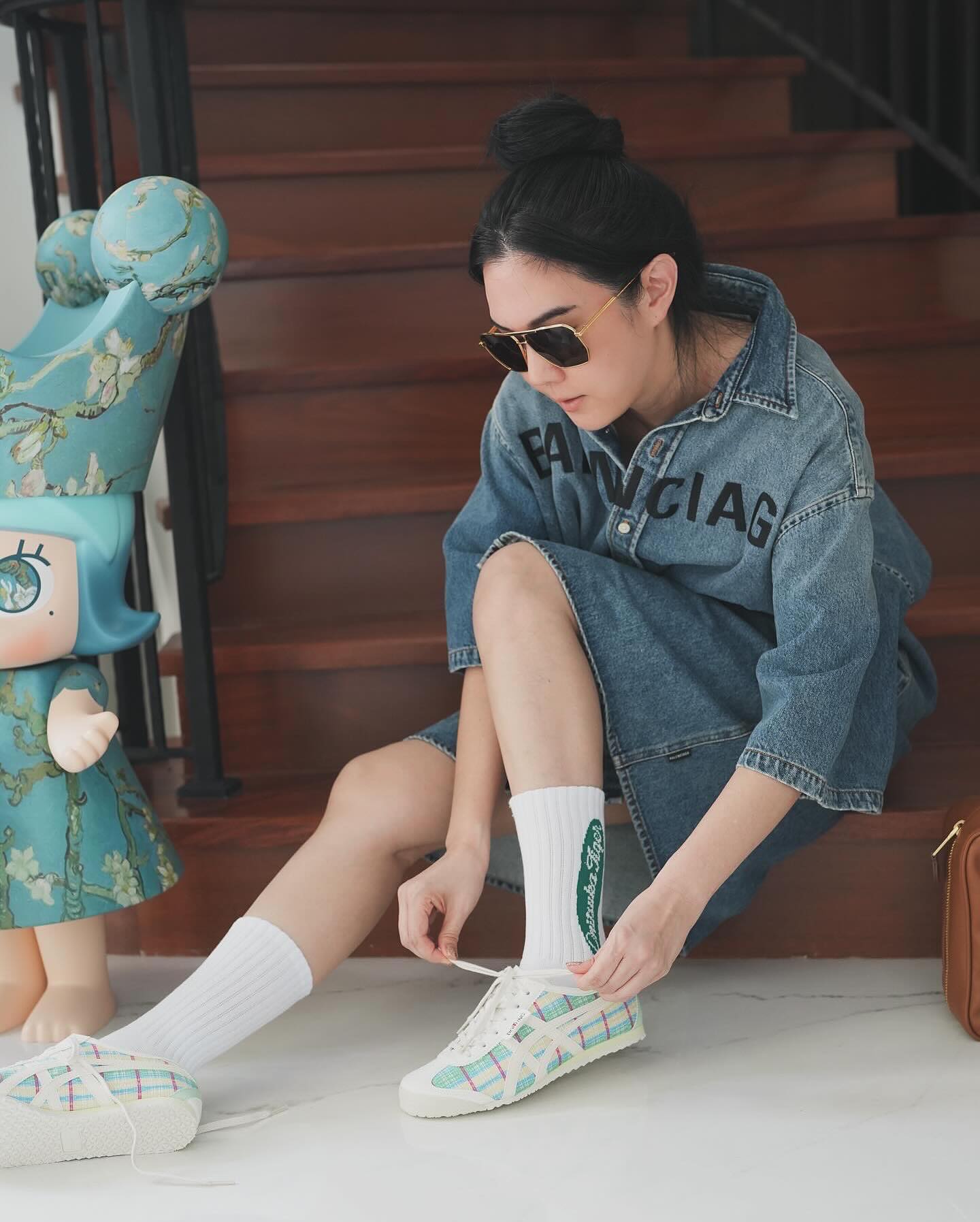เมย์ เฟื่องอารมย์