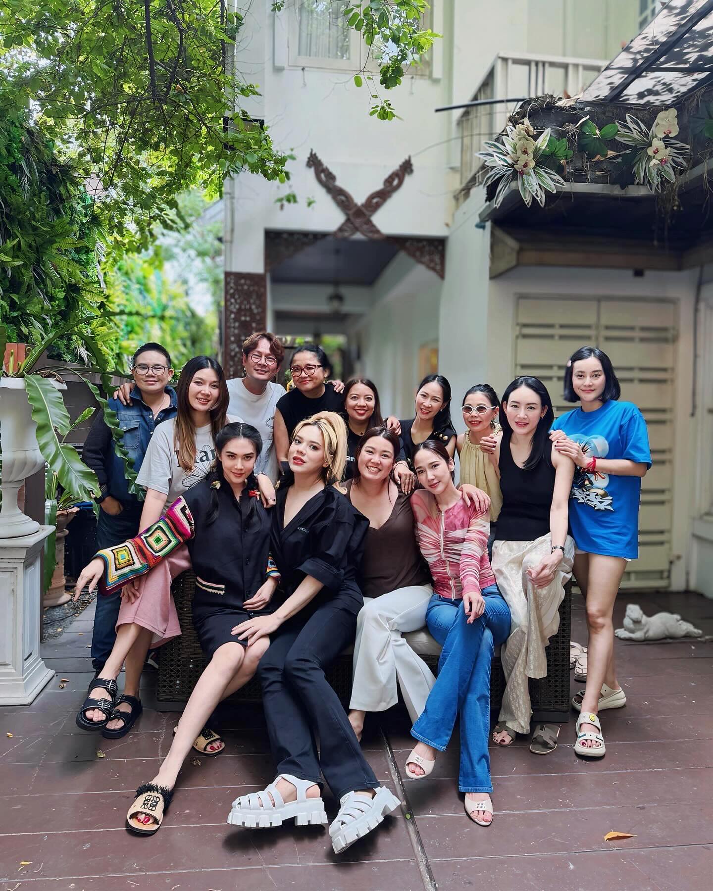 เมย์ เฟื่องอารมย์