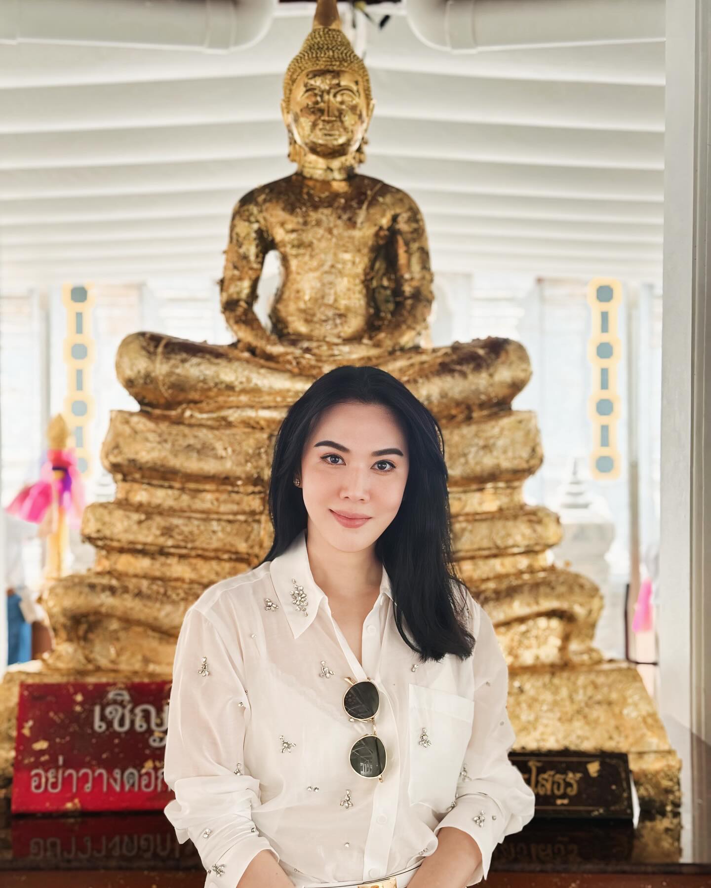 เมย์ เฟื่องอารมย์