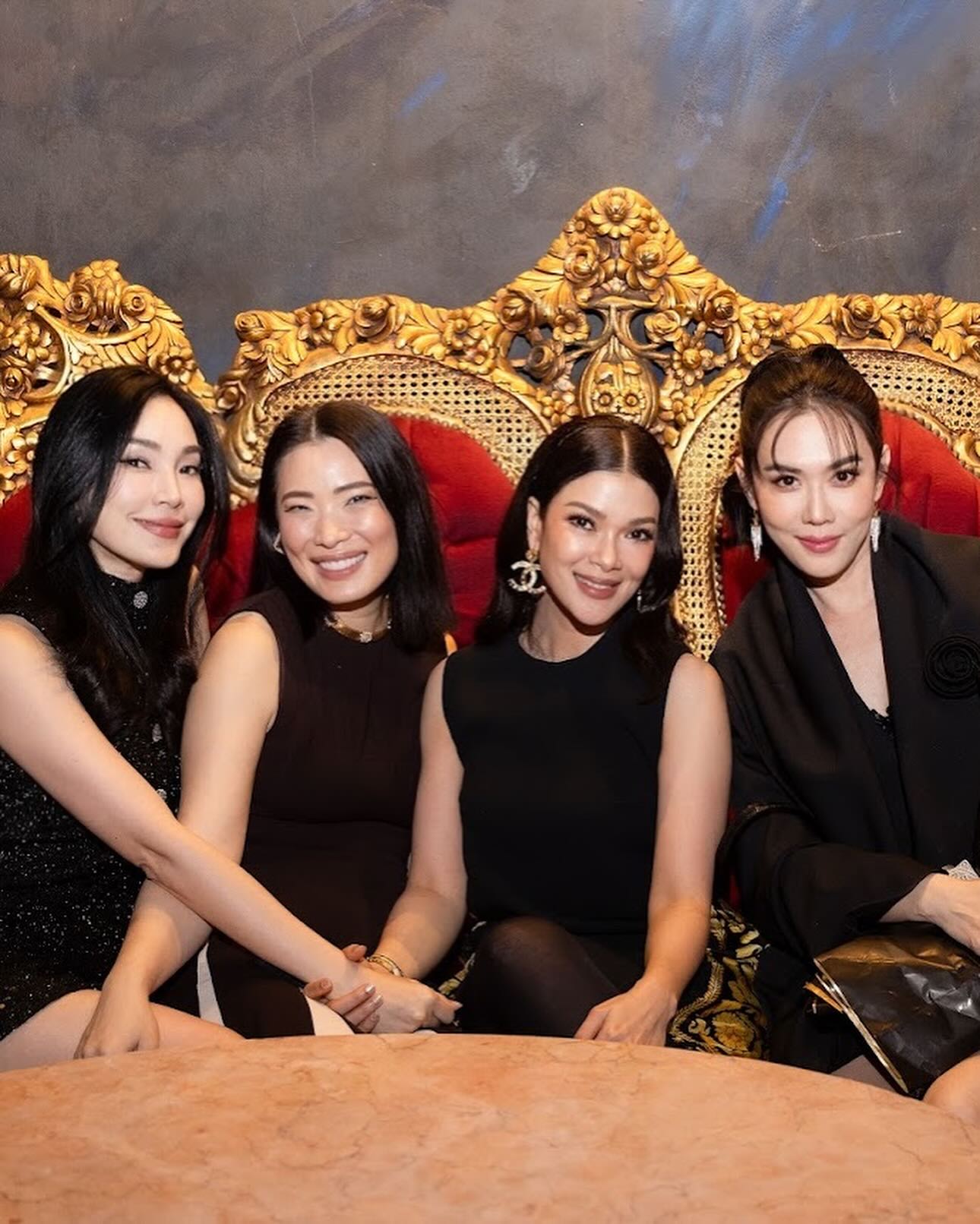 เมย์ เฟื่องอารมย์