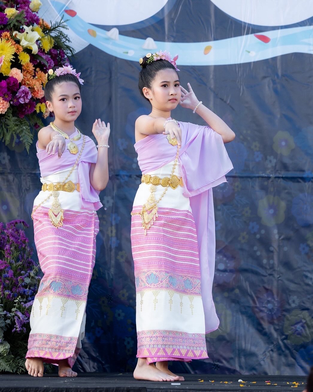 เมย์ เฟื่องอารมย์