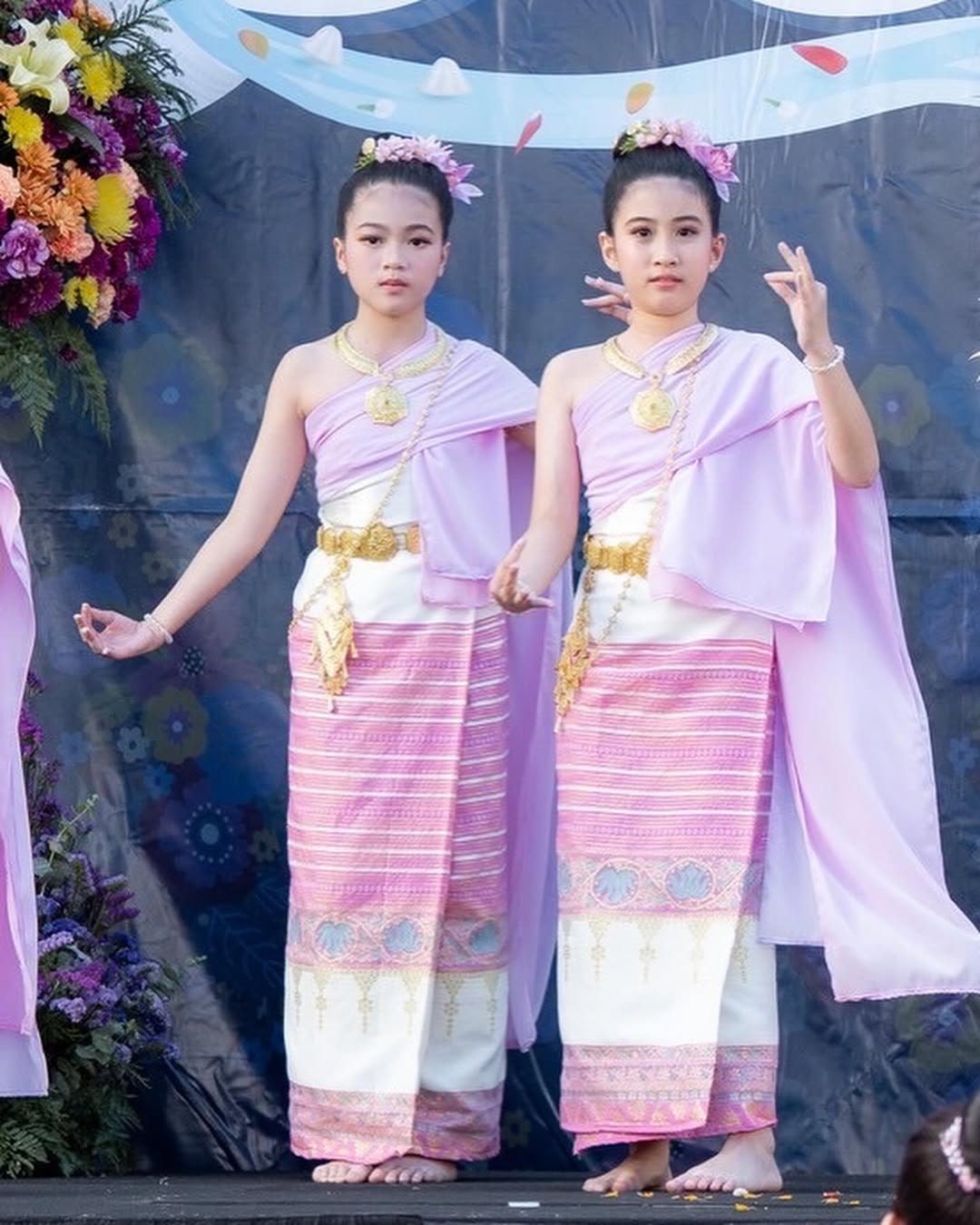 เมย์ เฟื่องอารมย์