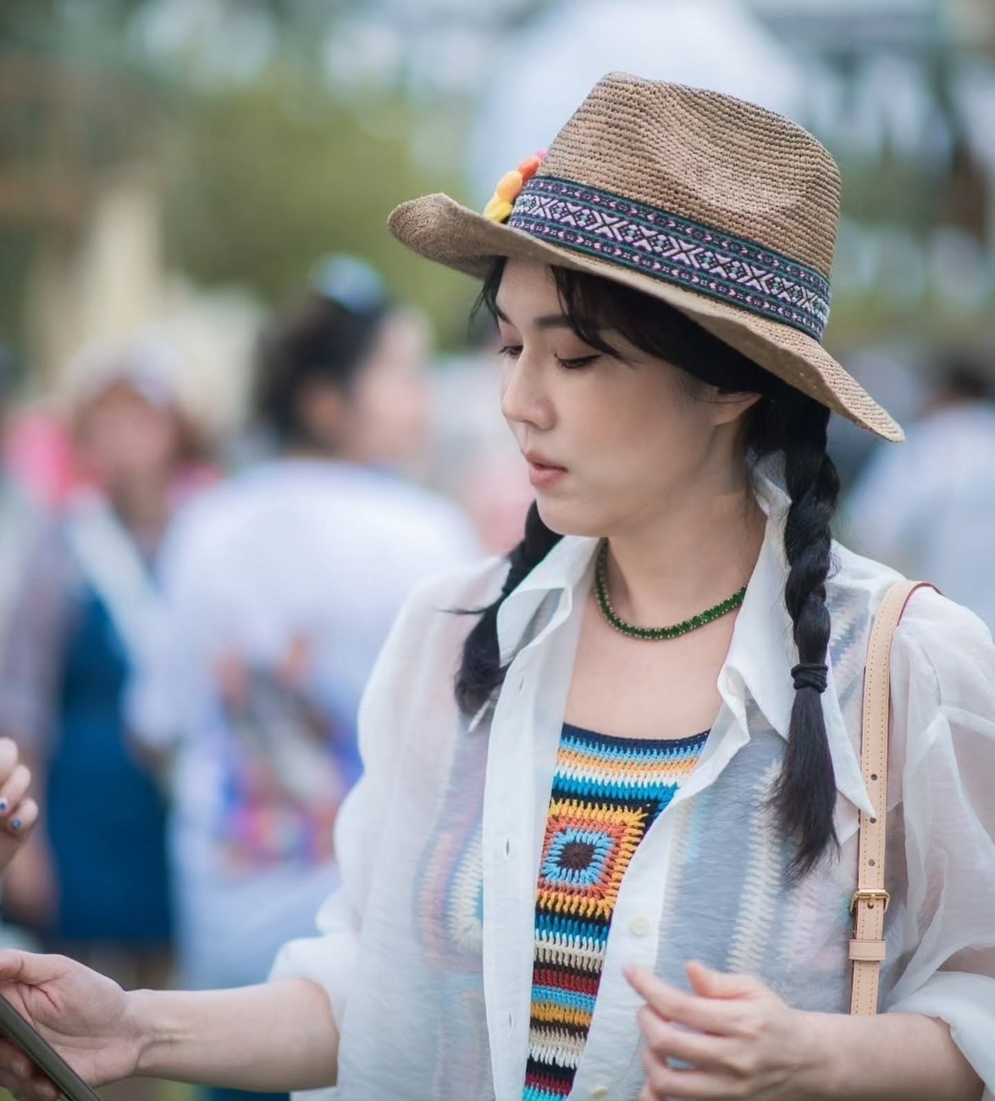 เมย์ เฟื่องอารมย์