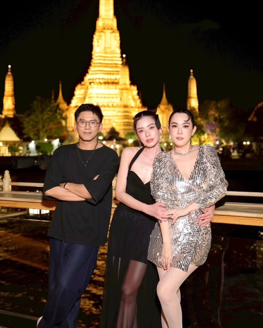 เมย์ เฟื่องอารมย์