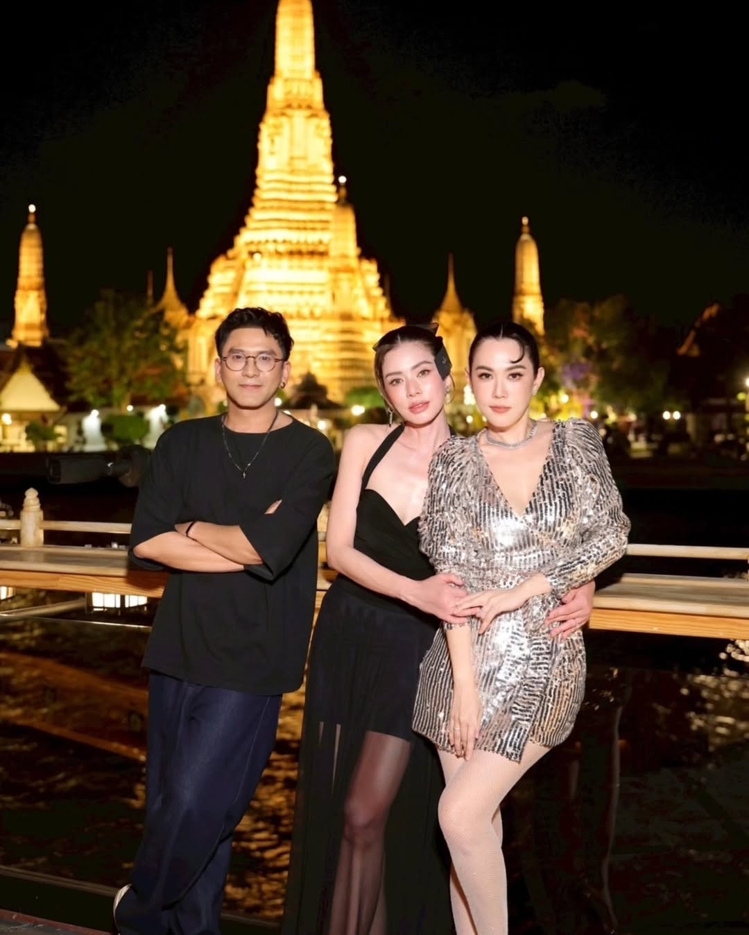 เมย์ เฟื่องอารมย์