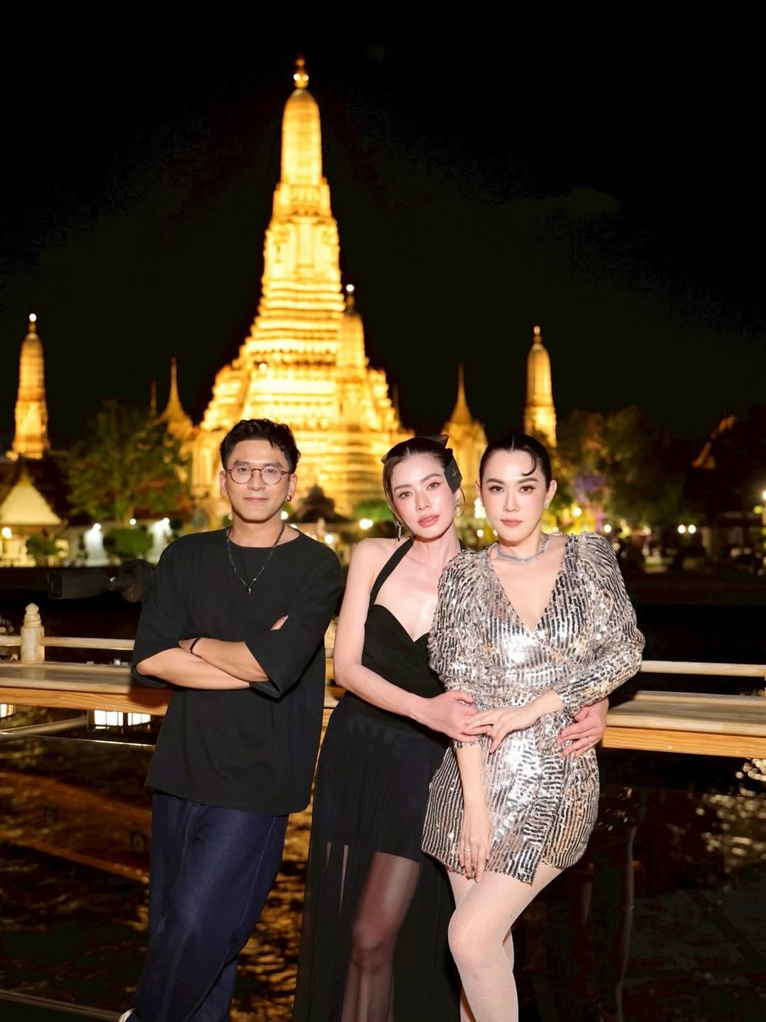 เมย์ เฟื่องอารมย์