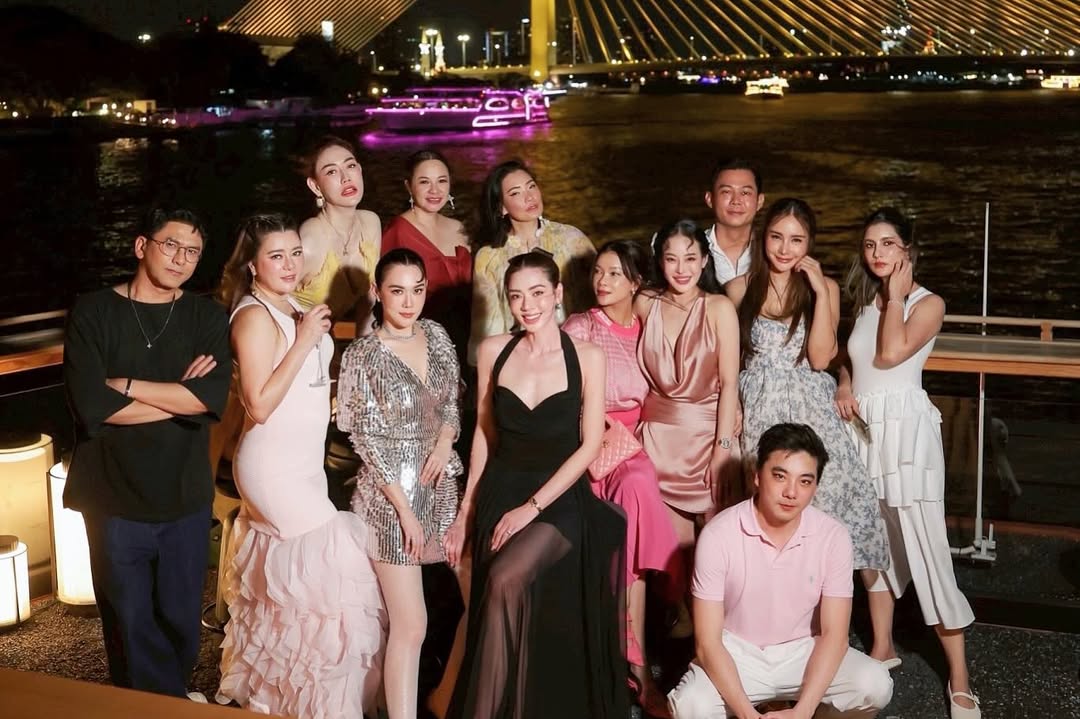เมย์ เฟื่องอารมย์