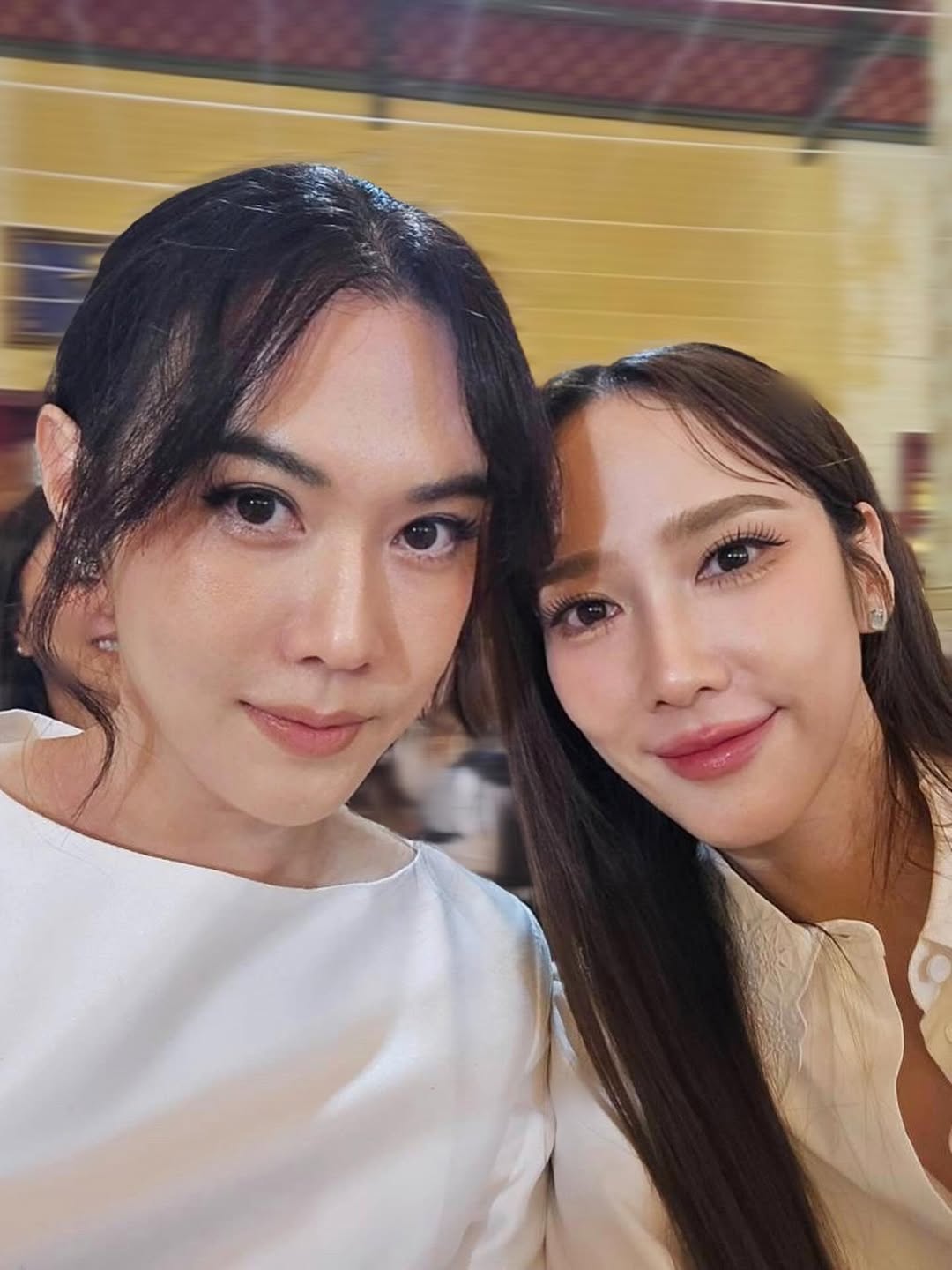 เมย์ เฟื่องอารมย์