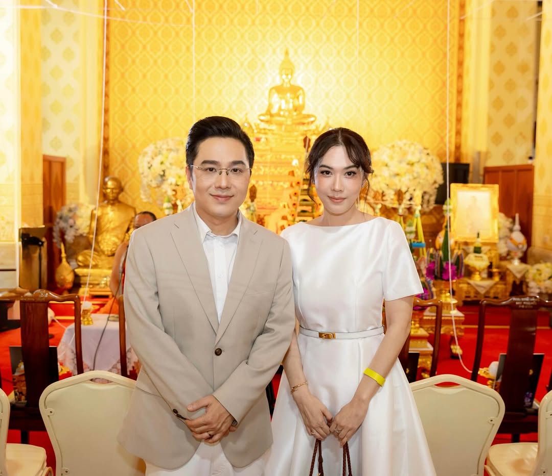 เมย์ เฟื่องอารมย์