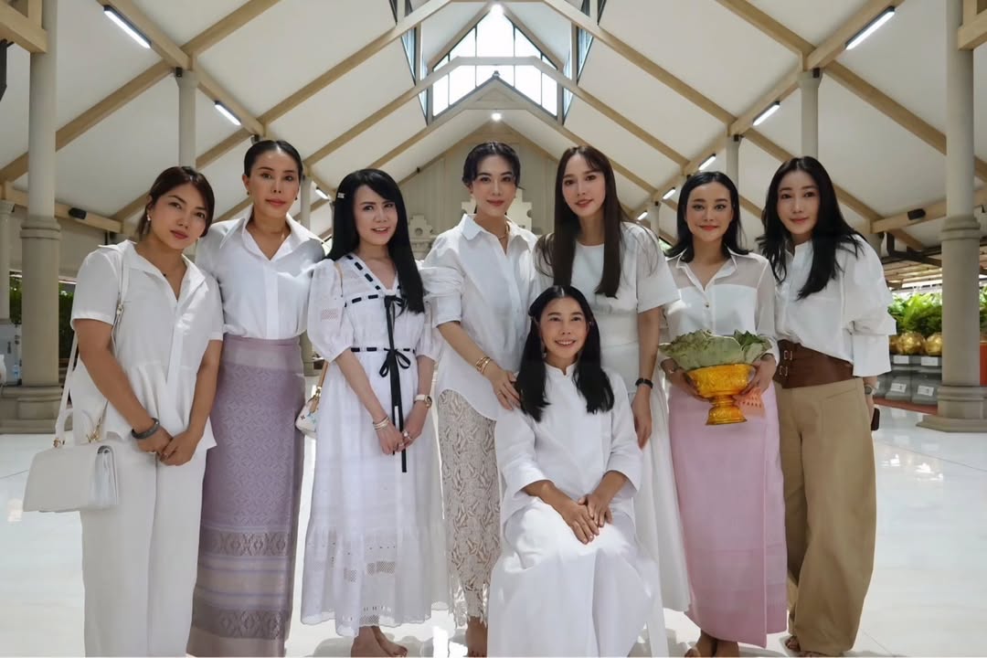 เมย์ เฟื่องอารมย์