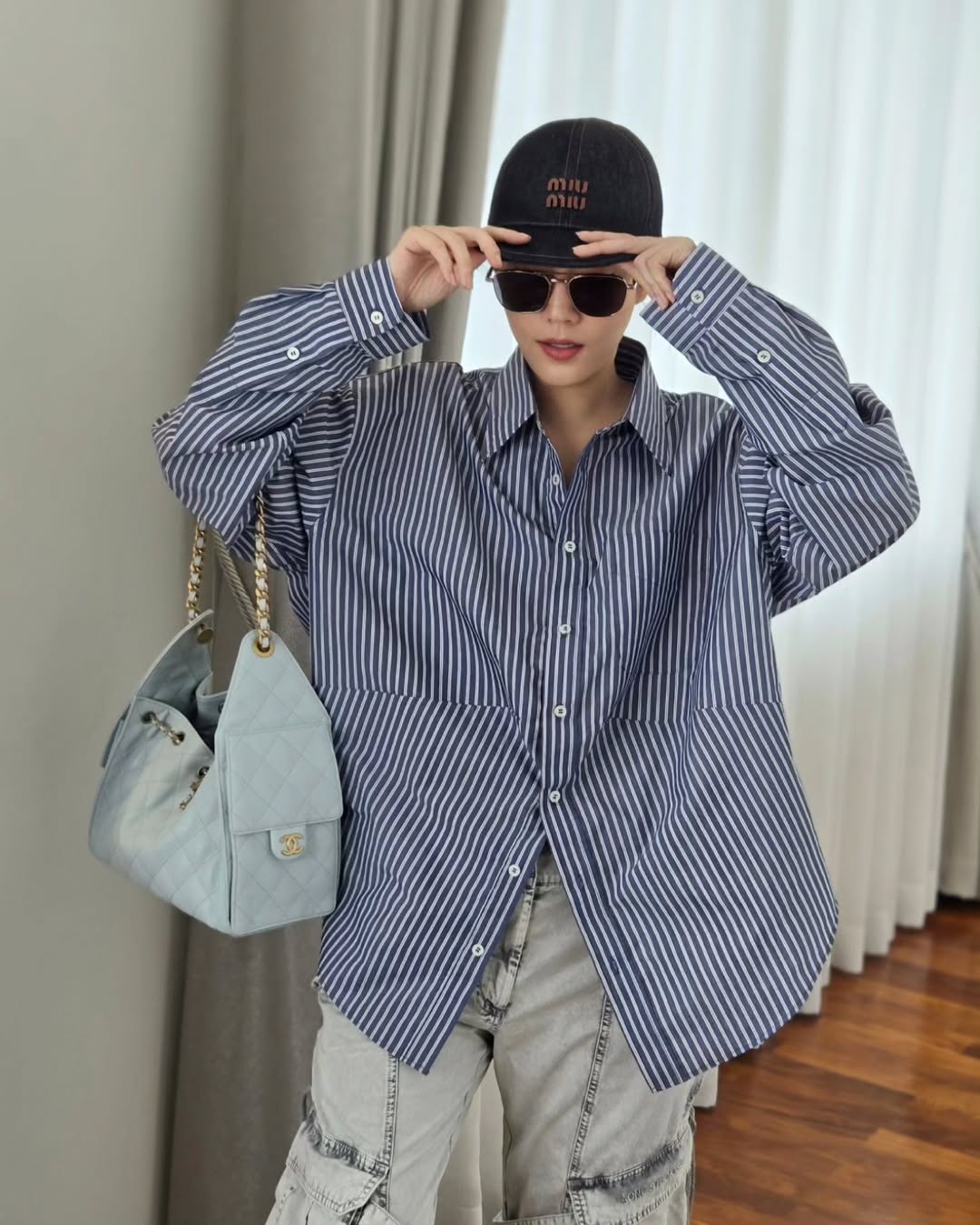 เมย์ เฟื่องอารมย์