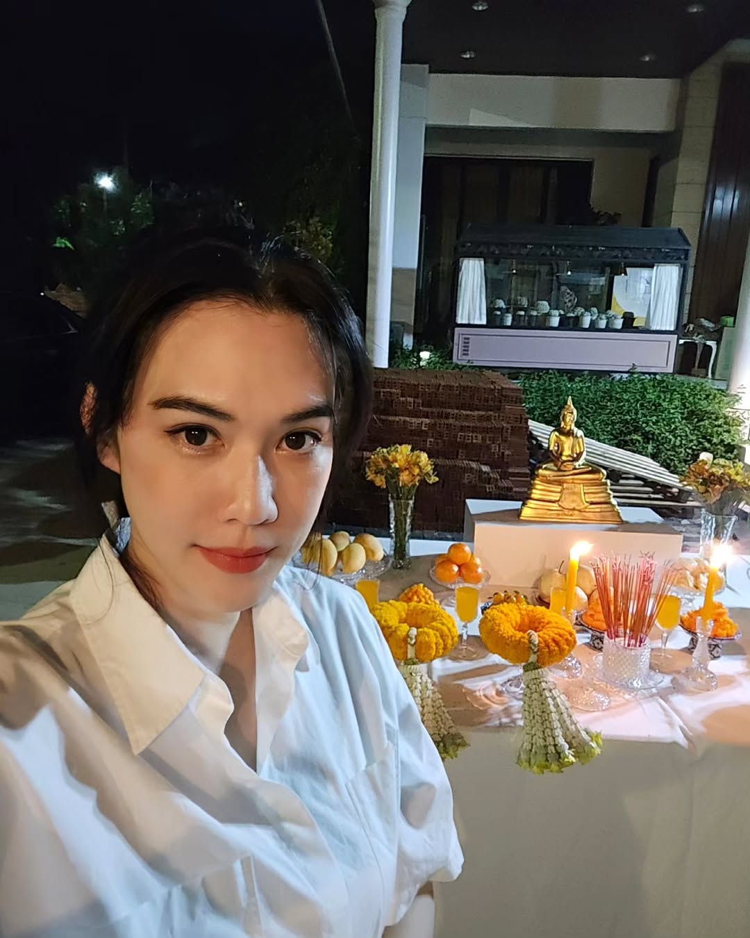เมย์ เฟื่องอารมย์
