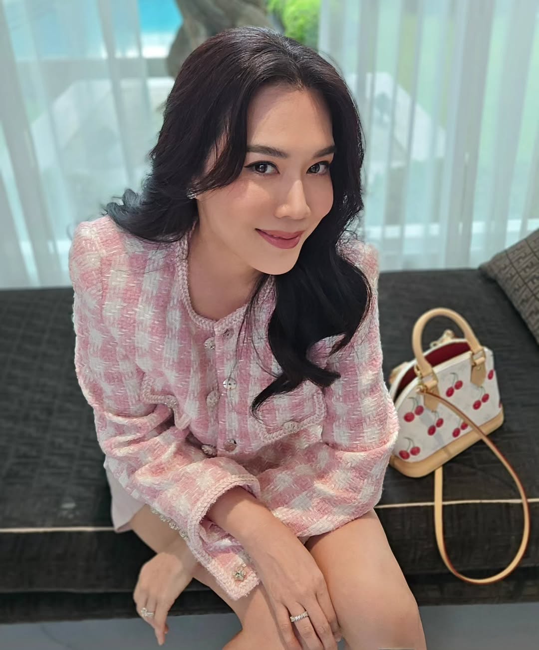 เมย์ เฟื่องอารมย์