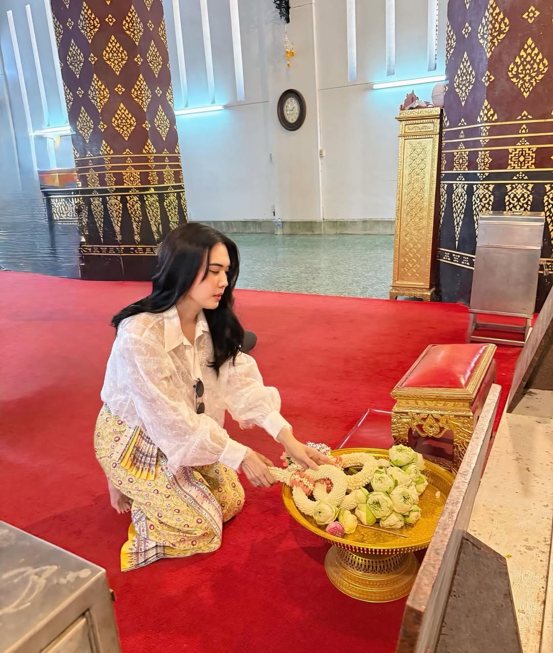 เมย์ เฟื่องอารมย์