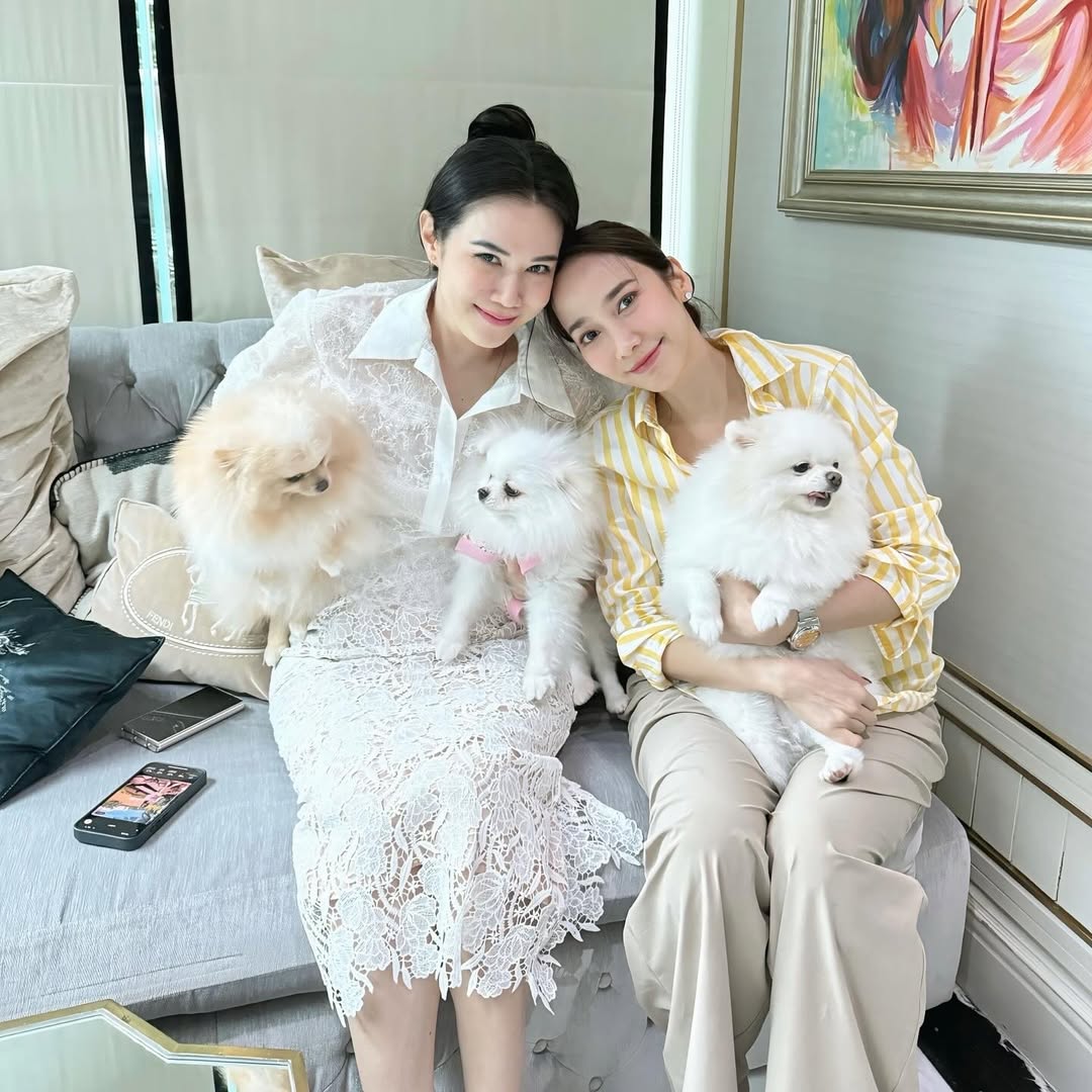 เมย์ เฟื่องอารมย์
