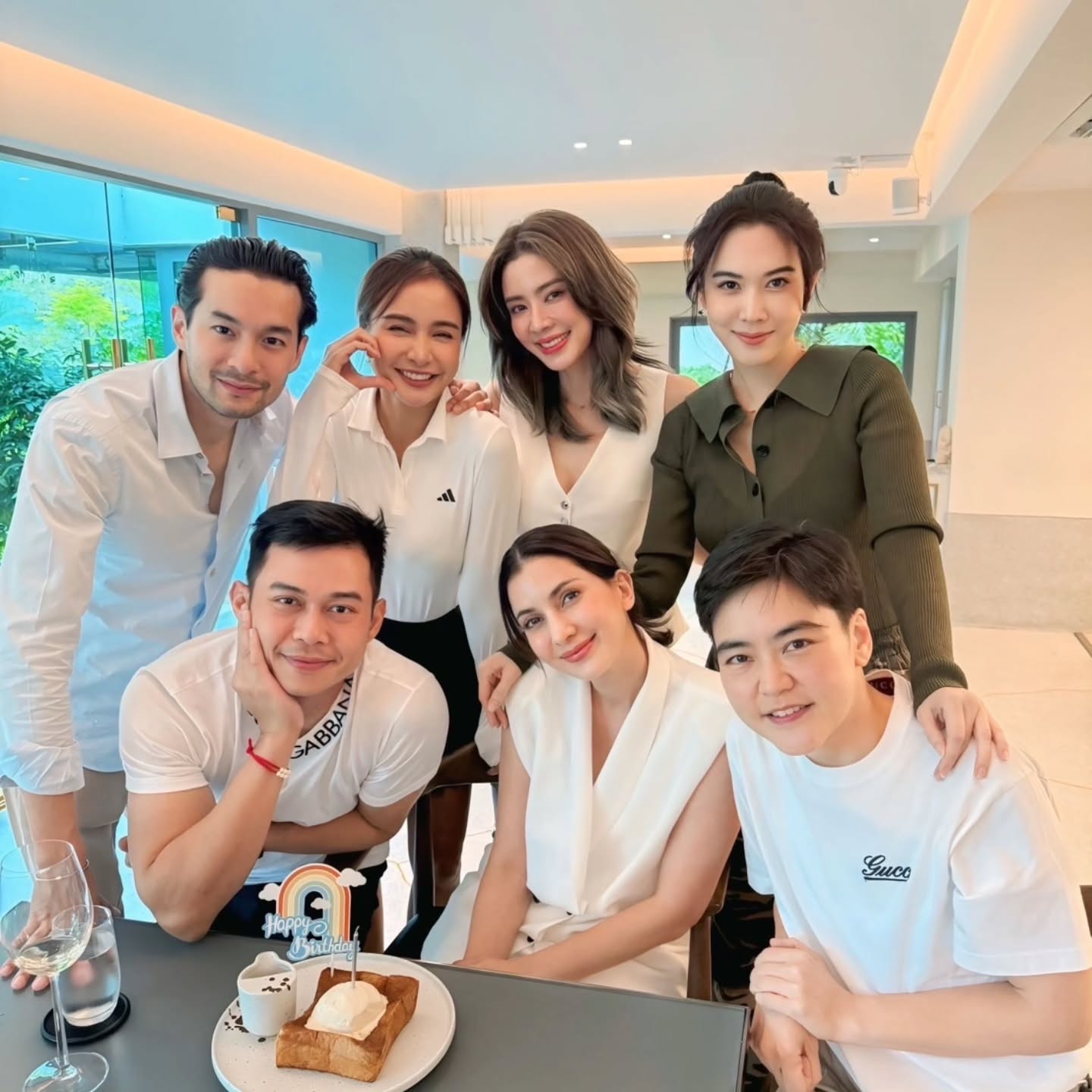 เมย์ เฟื่องอารมย์