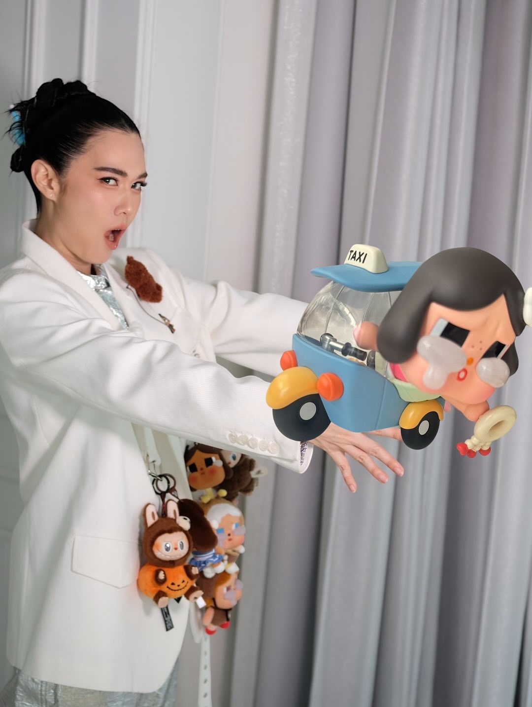 เมย์ เฟื่องอารมย์