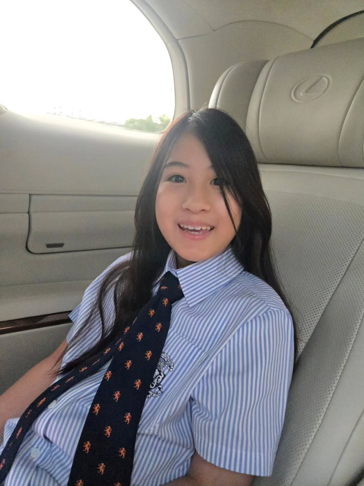 เมย์ เฟื่องอารมย์