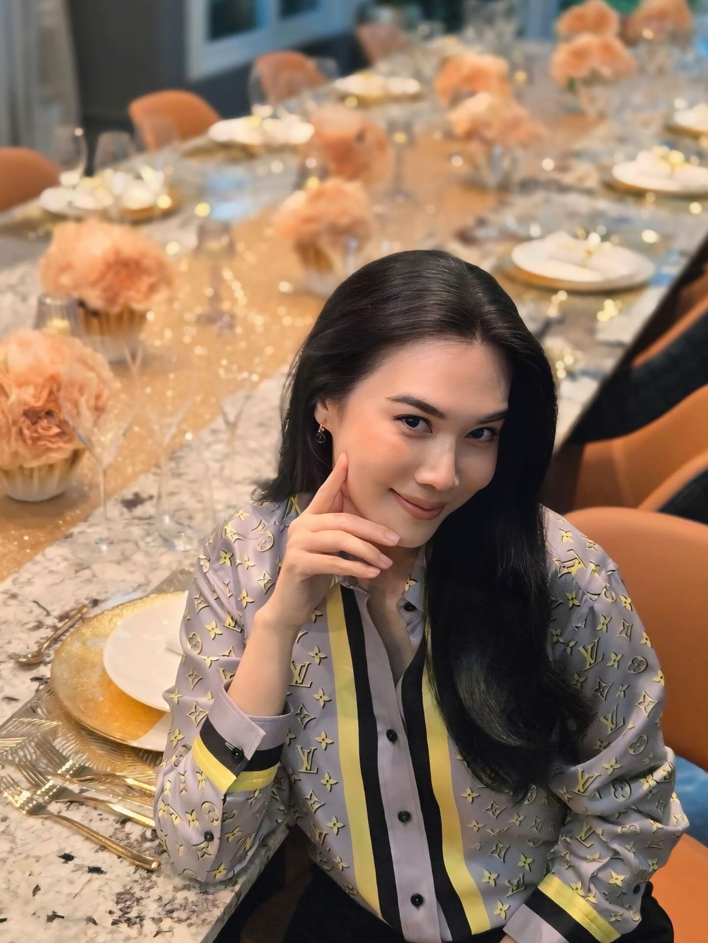 เมย์ เฟื่องอารมย์