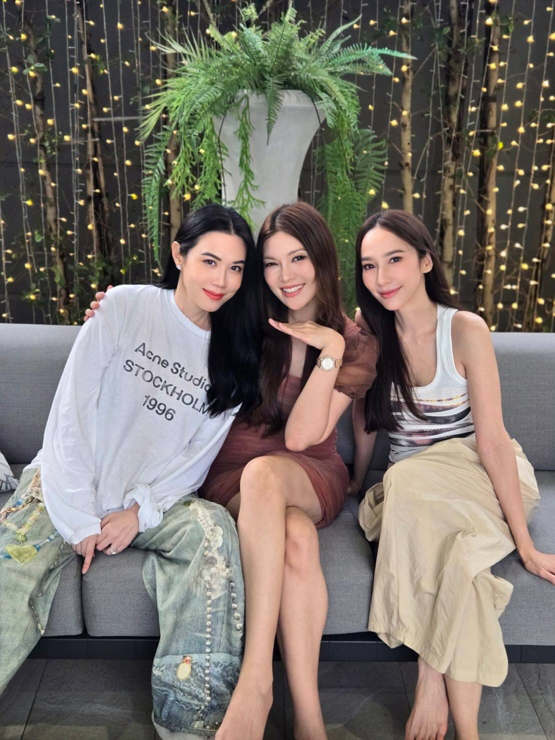 เมย์ เฟื่องอารมย์