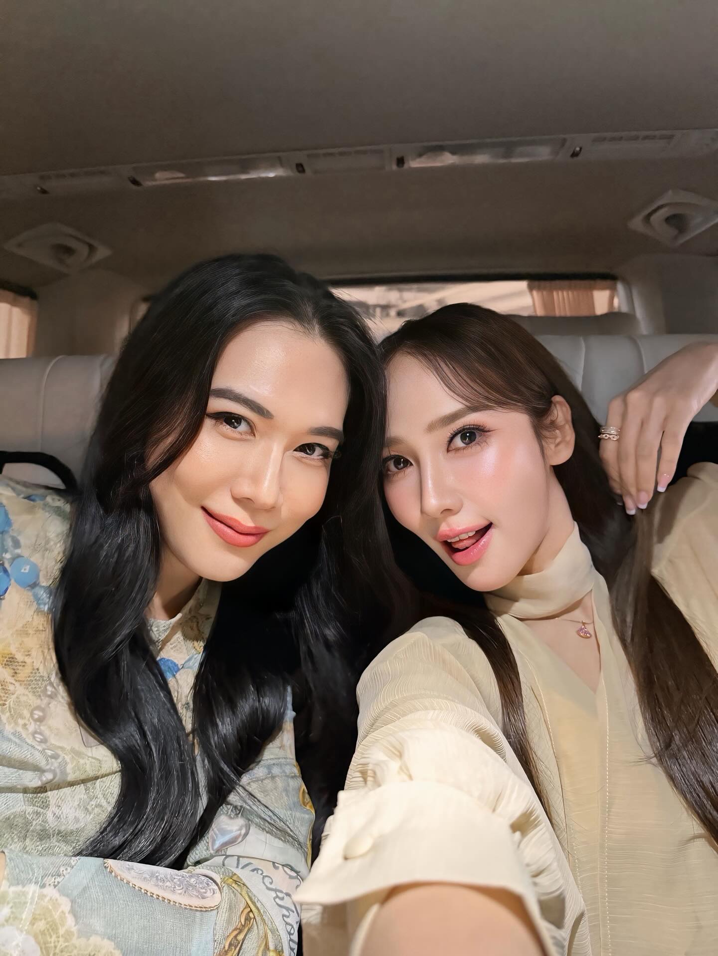 เมย์ เฟื่องอารมย์