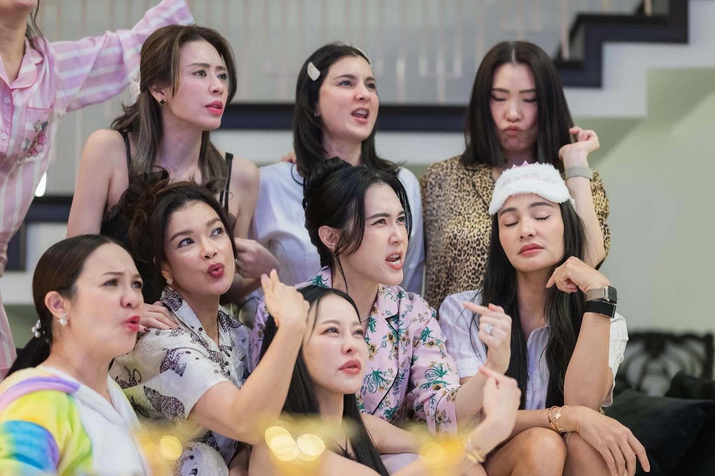 เมย์ เฟื่องอารมย์