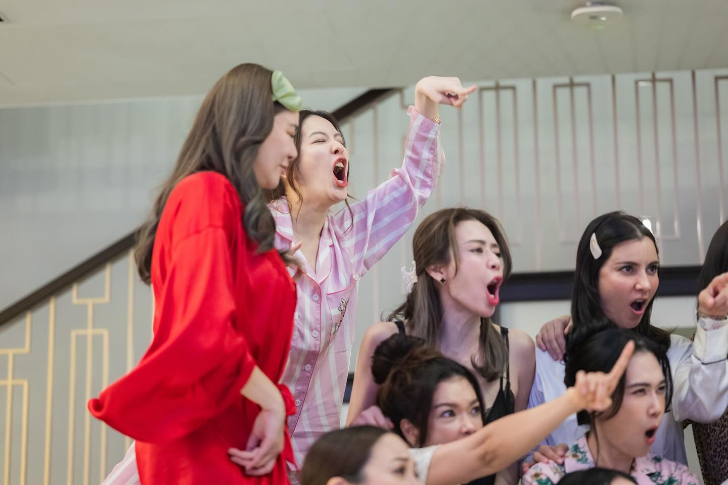 เมย์ เฟื่องอารมย์