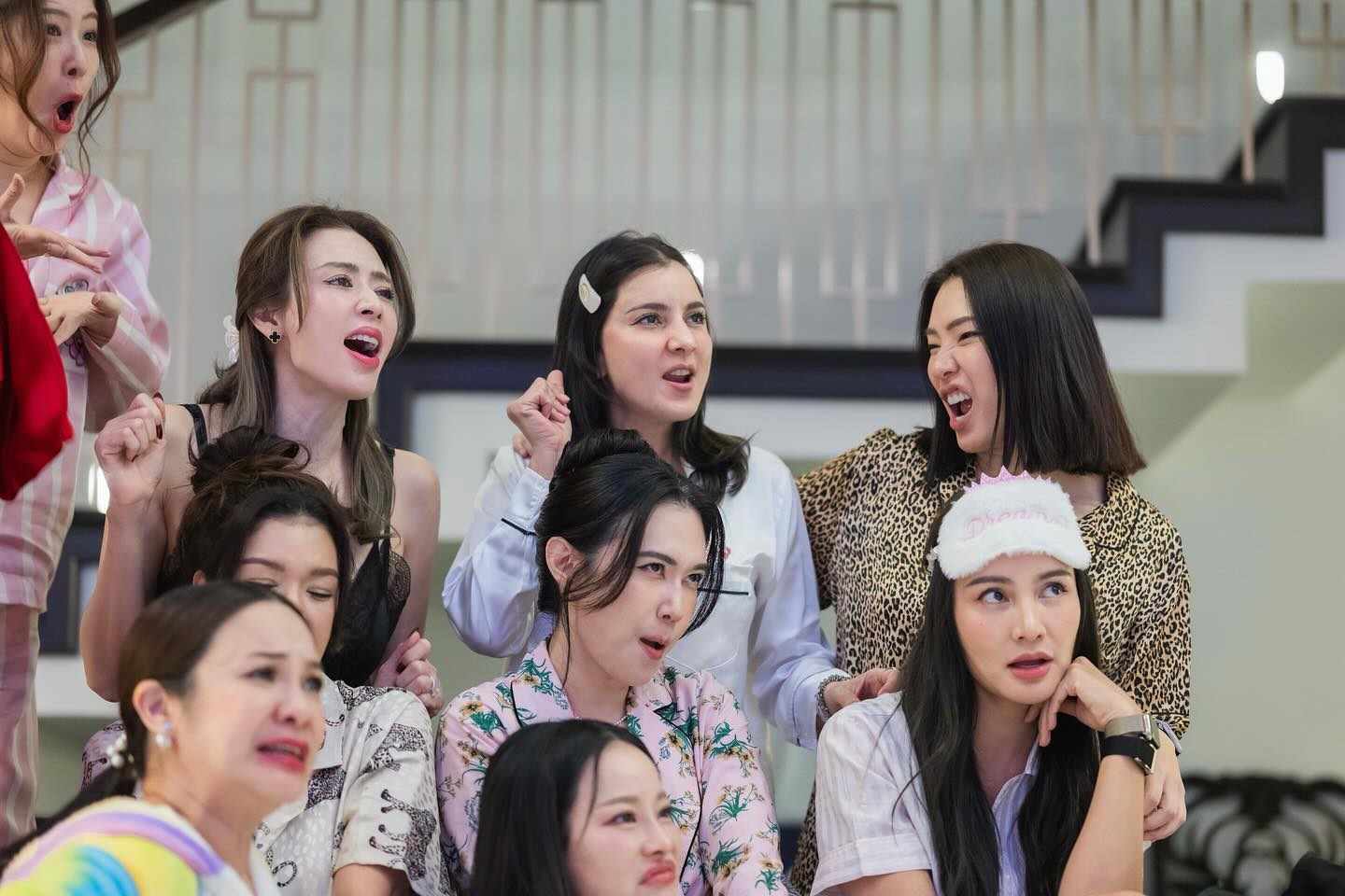 เมย์ เฟื่องอารมย์