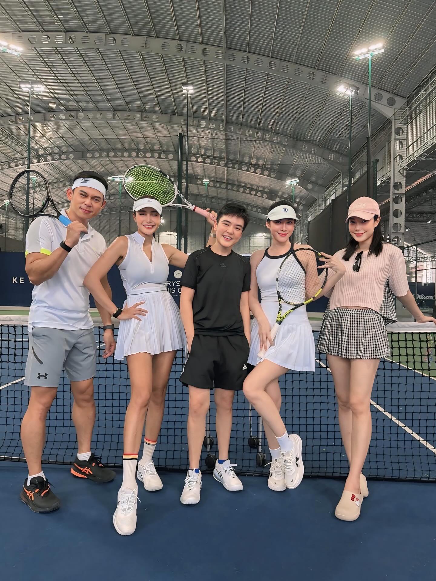 เมย์ เฟื่องอารมย์