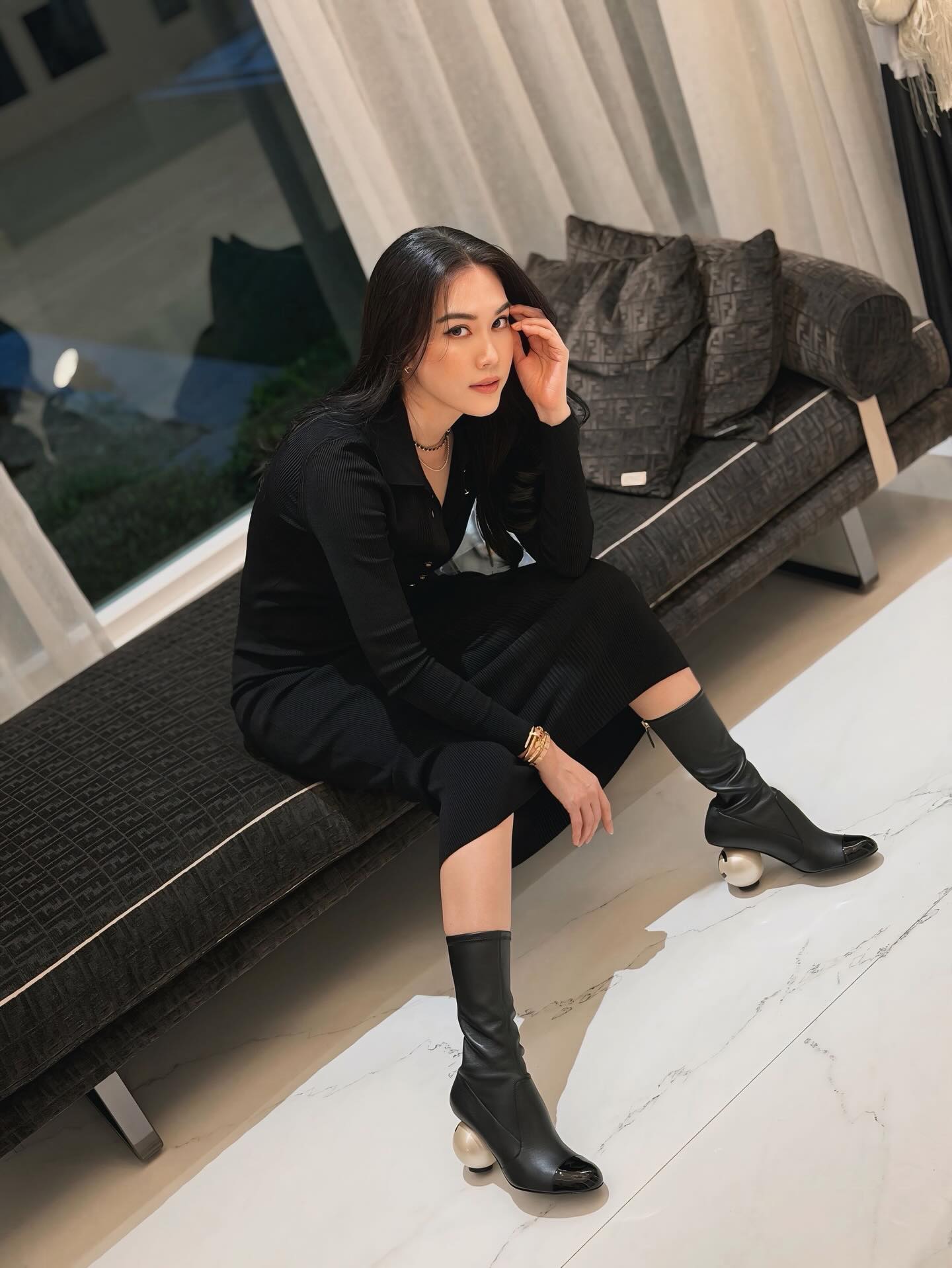เมย์ เฟื่องอารมย์