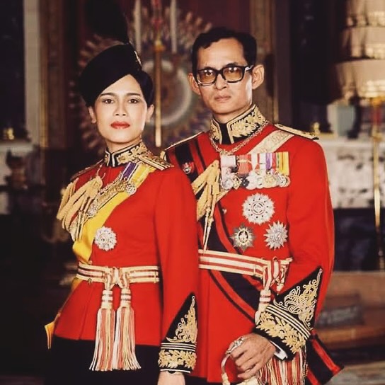 เมย์ เฟื่องอารมย์