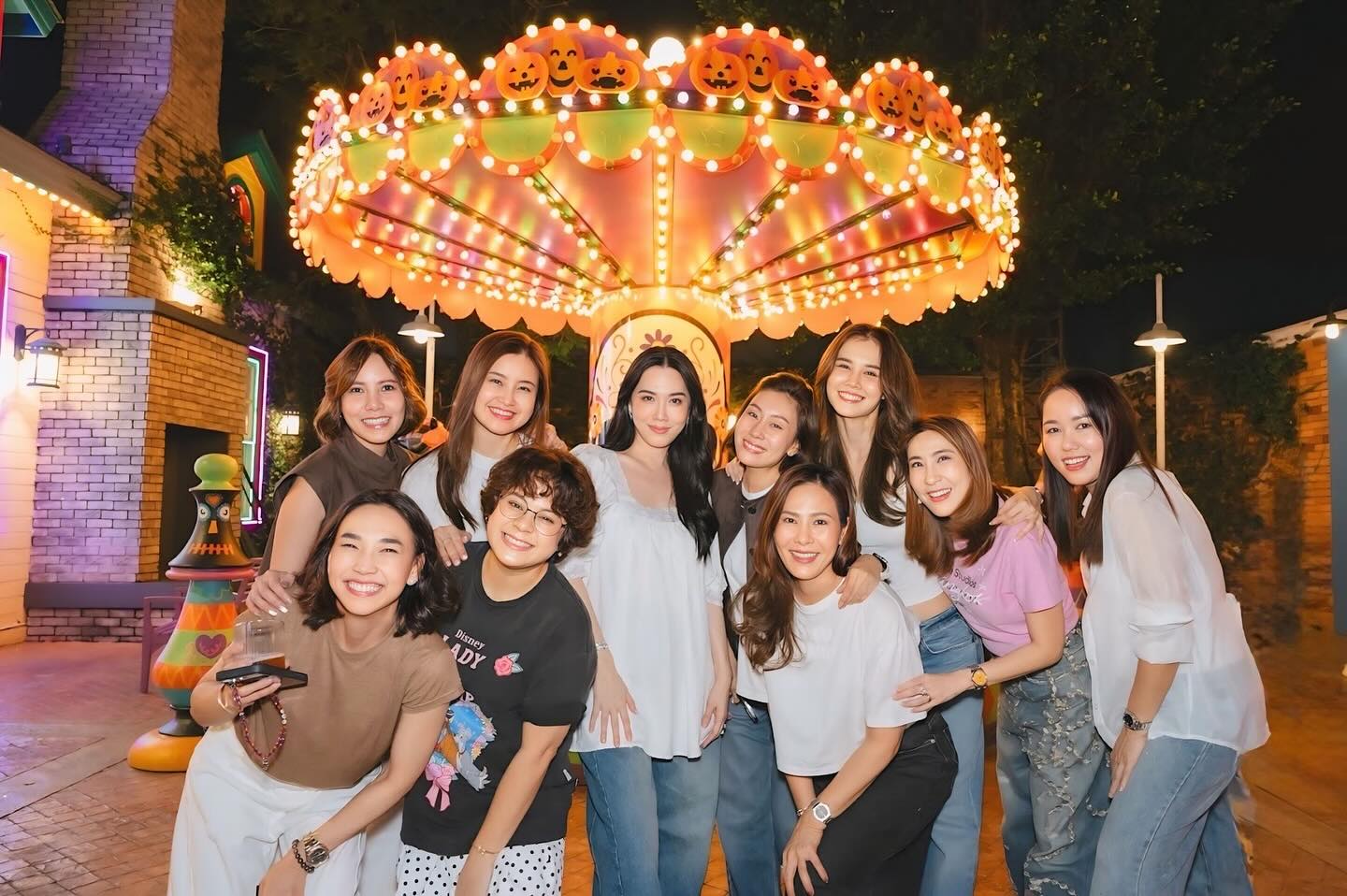 เมย์ เฟื่องอารมย์