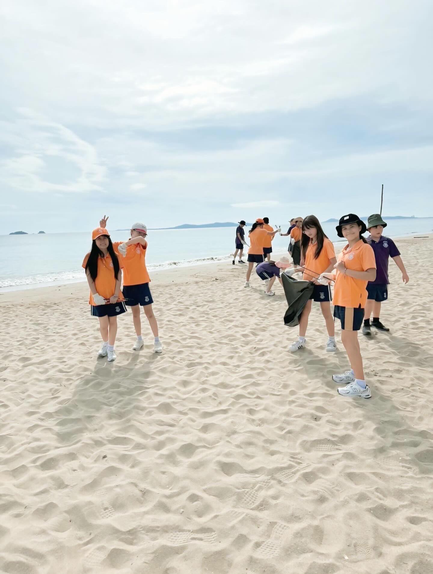 เมย์ เฟื่องอารมย์