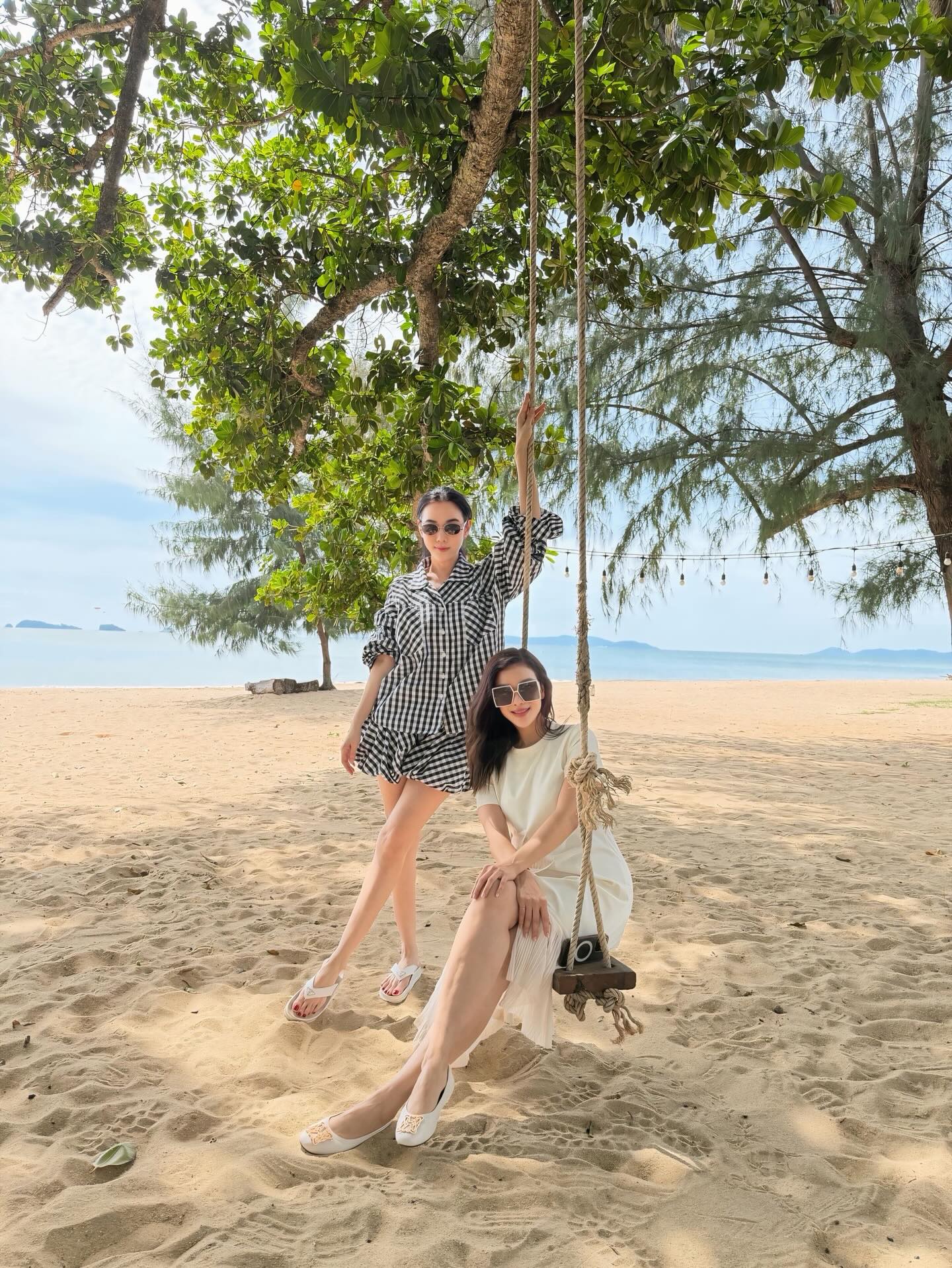 เมย์ เฟื่องอารมย์