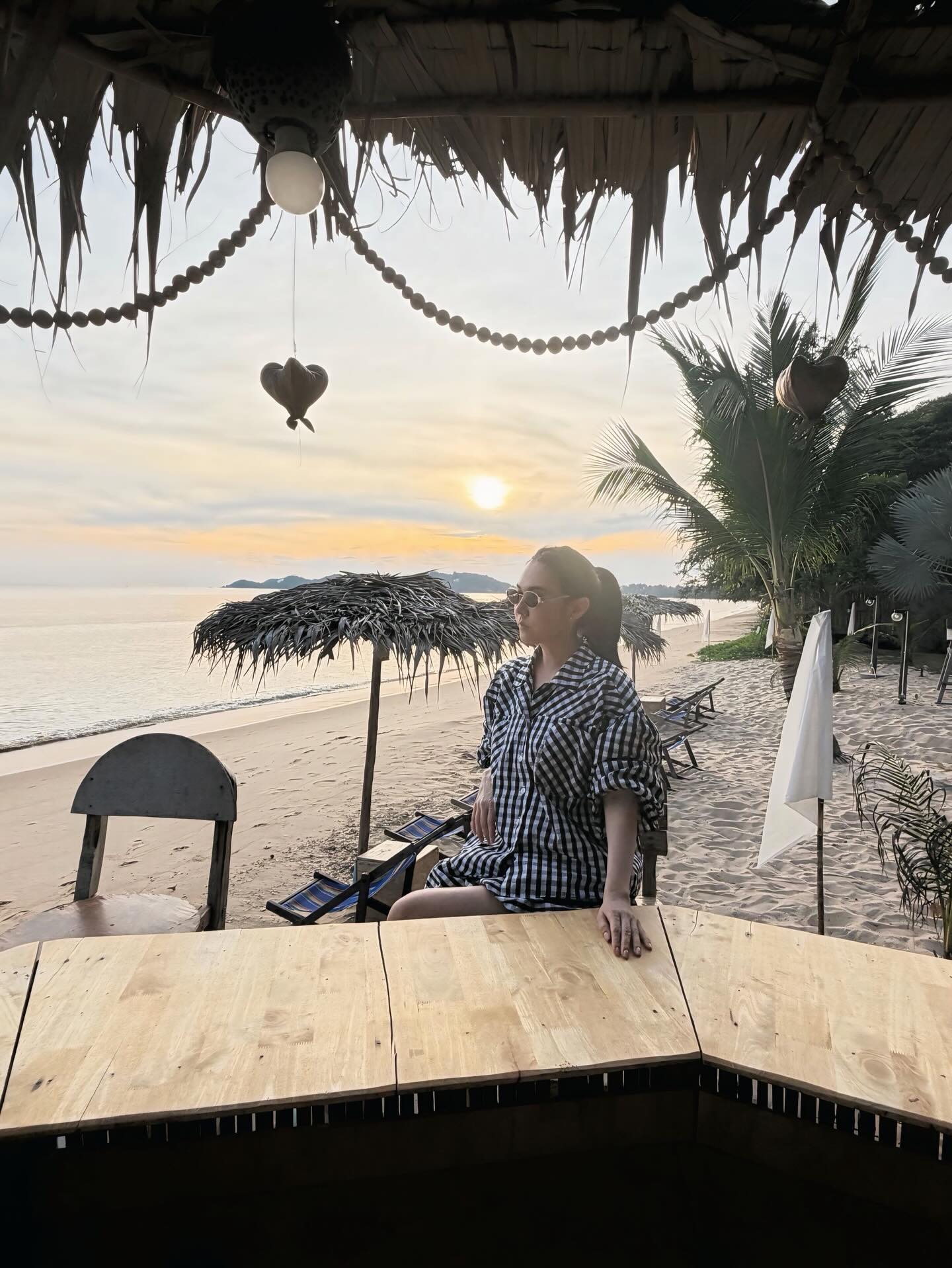 เมย์ เฟื่องอารมย์