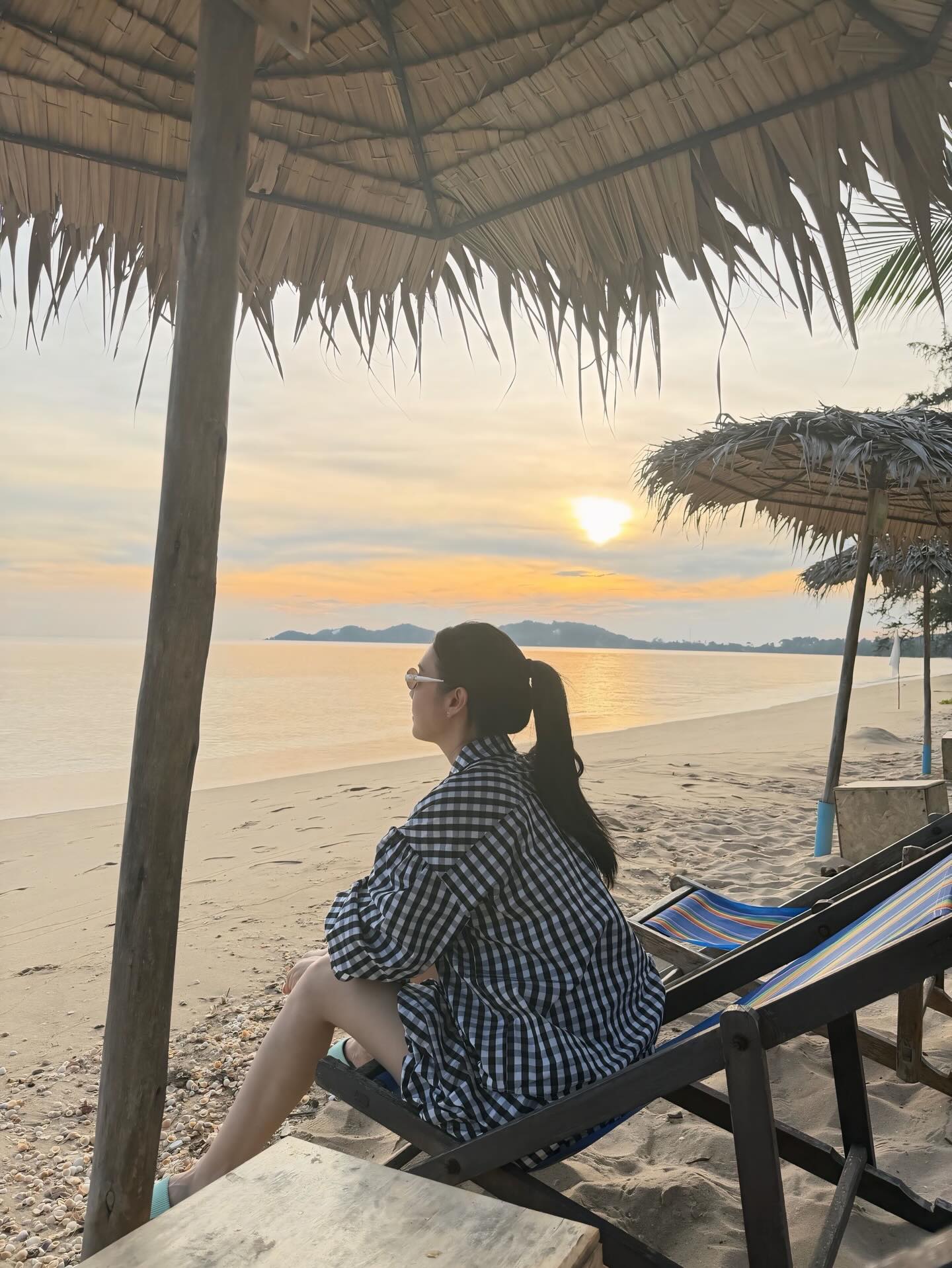 เมย์ เฟื่องอารมย์